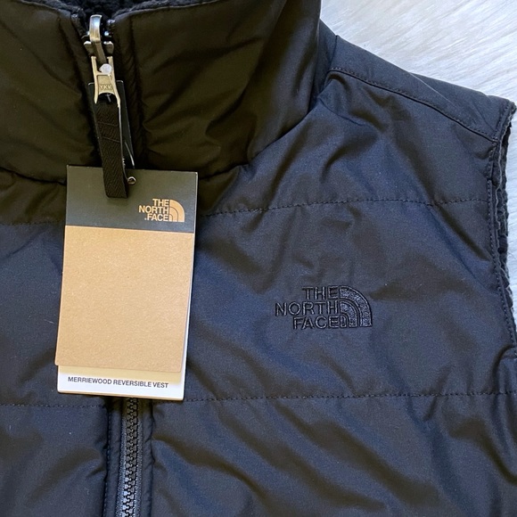 The North Face Women’s Merriewood Reversible Black Vest - Picture 5 of 10
